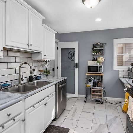 Boho Cozy Home, Quiet, Free Parking Kalamazoo Luaran gambar